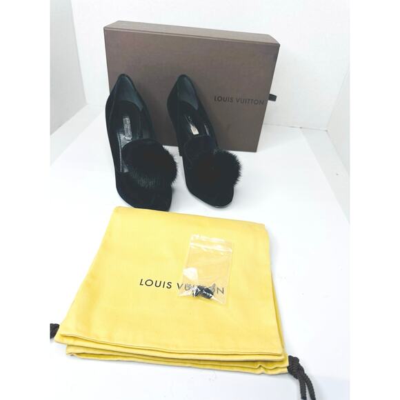 Louis Vuitton Black Blue Nuit Frill Mink Pompom Pumps Heels Size 35.5 Runway - Picture 12 of 12